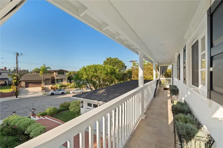 Front balcony view.