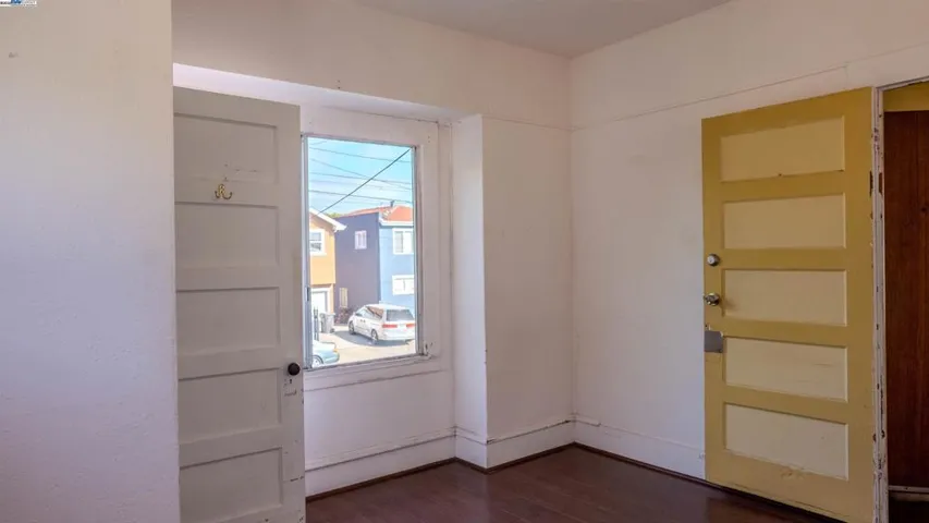 1711 40th Ave, Oakland, California 94601