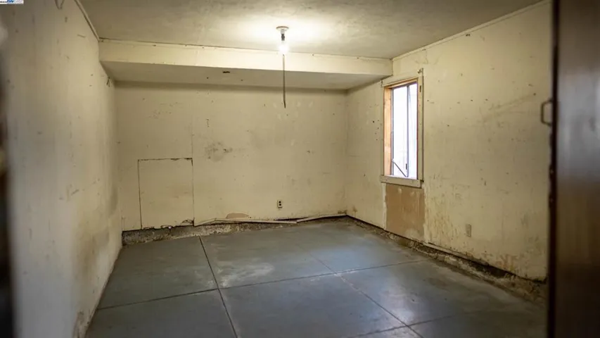 1711 40th Ave, Oakland, California 94601