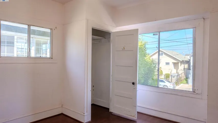 1711 40th Ave, Oakland, California 94601