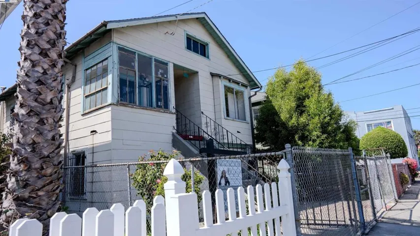 1711 40th Ave, Oakland, California 94601