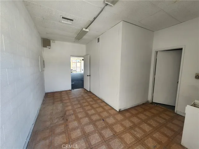 6280 Adobe Road, 29 Palms, California 92277
