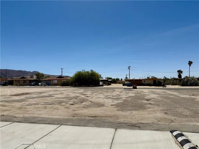 6280 Adobe Road, 29 Palms, California 92277