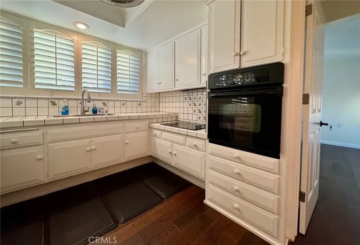 16 Via Castilla C, Laguna Woods, California 92637