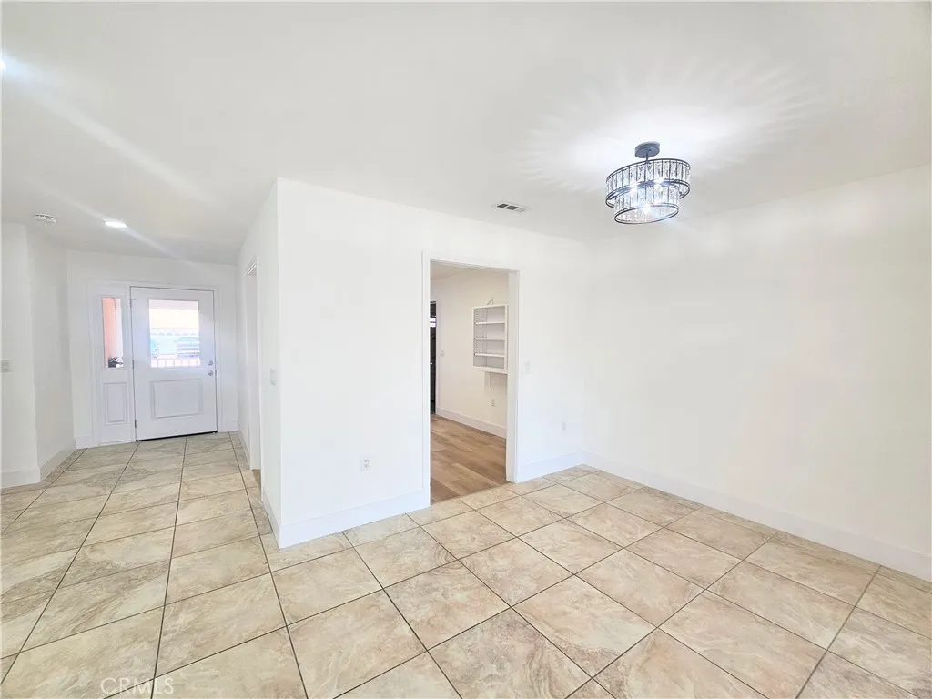 25687 Sandy Lodge Road, Menifee, California 92586 home-pic-36