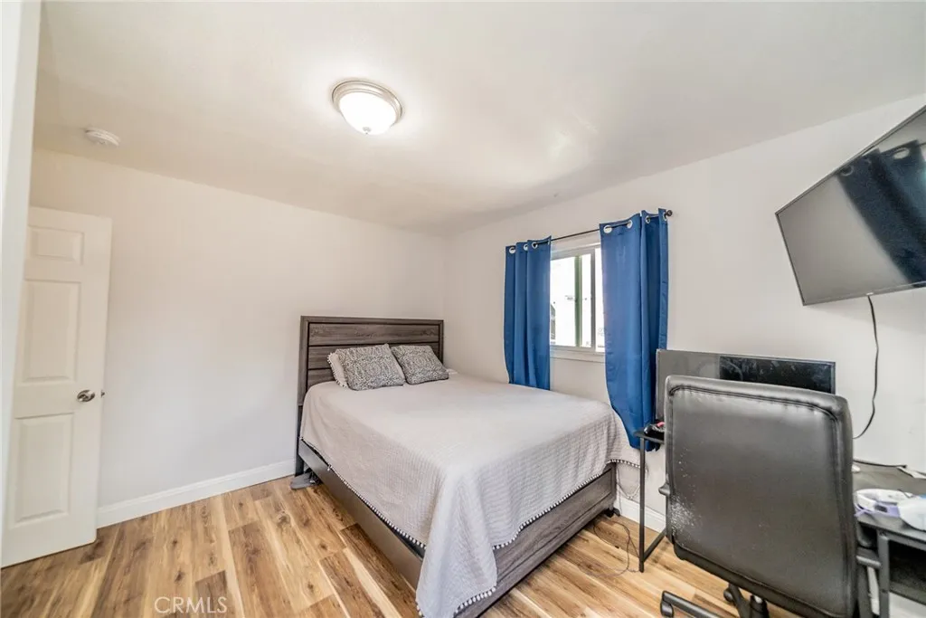 414 Iowa Avenue, Riverside, California 92507 home-pic-17