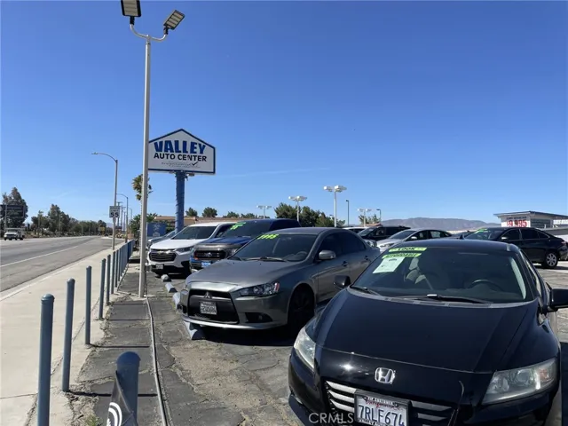 43555 Sierra Highway, Lancaster, California 93534