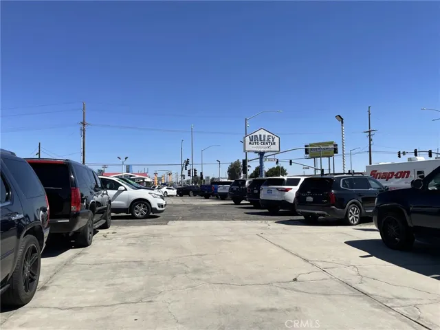 43555 Sierra Highway, Lancaster, California 93534