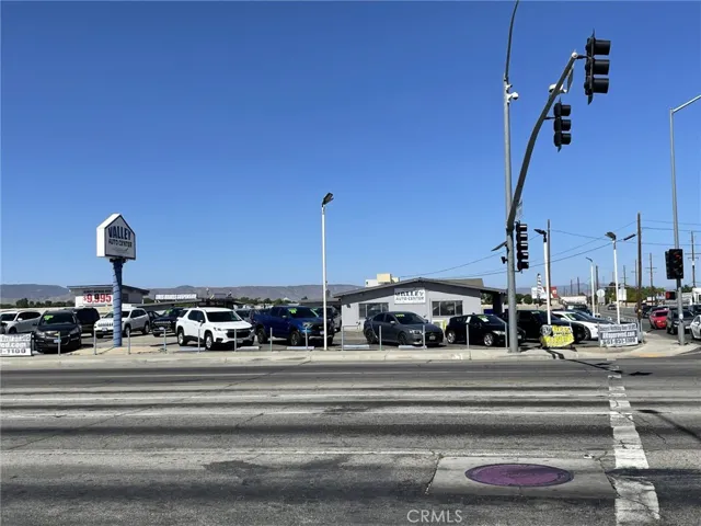 43555 Sierra Highway, Lancaster, California 93534