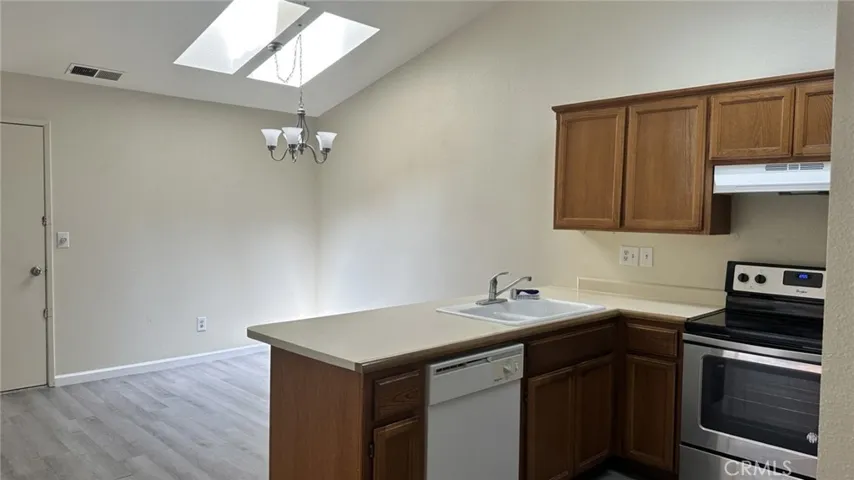 3084 W Queens Circle, Merced, California 95340