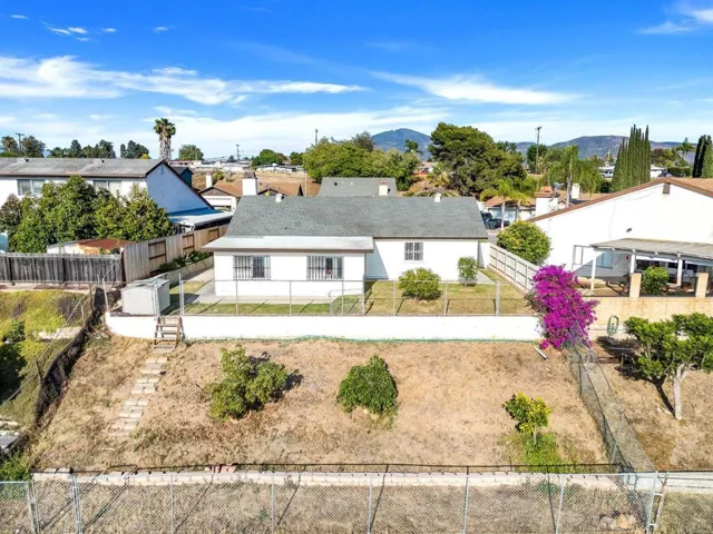 318 Vecino Court, Spring Valley, California 91977
