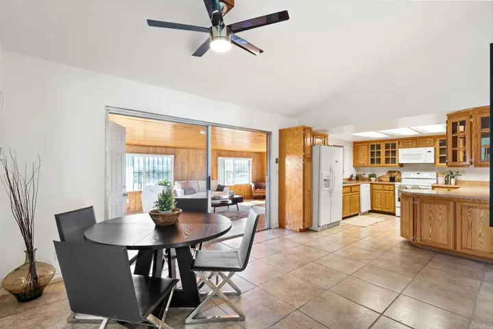 318 Vecino Court, Spring Valley, California 91977