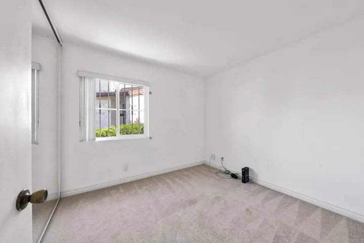 318 Vecino Court, Spring Valley, California 91977