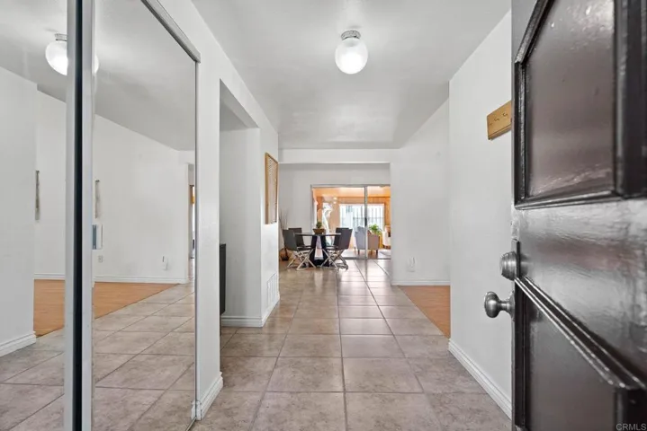 318 Vecino Court, Spring Valley, California 91977