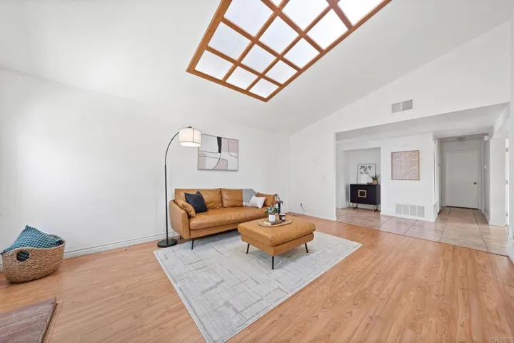 318 Vecino Court, Spring Valley, California 91977