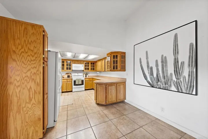 318 Vecino Court, Spring Valley, California 91977