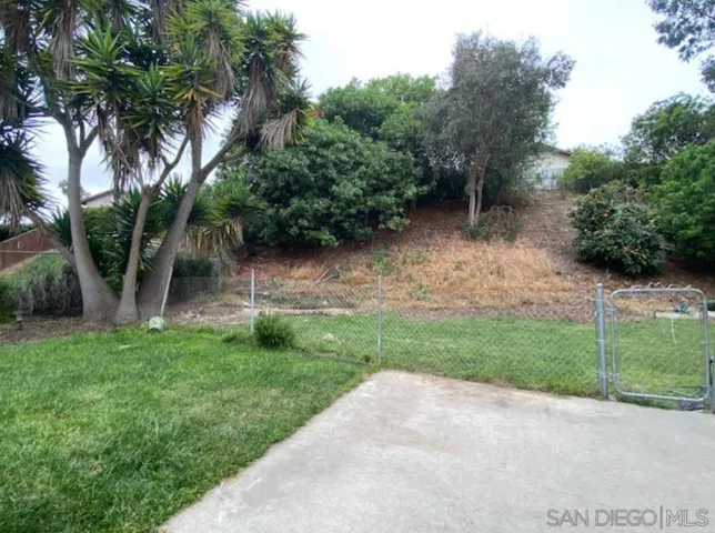 2610 Chestnut Ave, Carlsbad, California 92010
