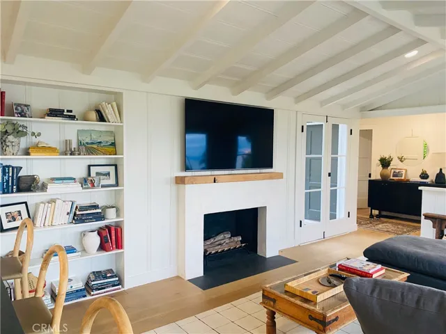 843 La Vista Drive, Laguna Beach, California 92651
