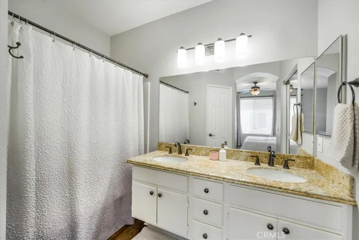 Master Full Bathroom