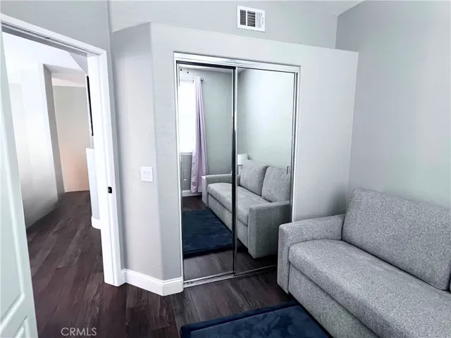 1st Bedroom with Closet