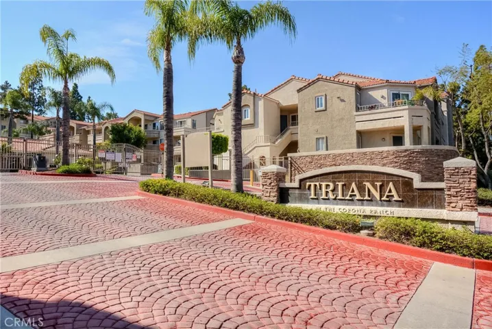 1015 La Terraza Circle 102, Corona, California 92879