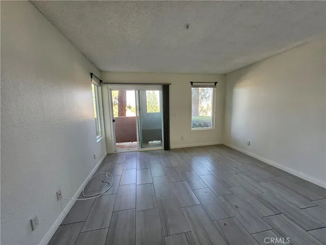 1015 La Terraza Circle 102, Corona, California 92879