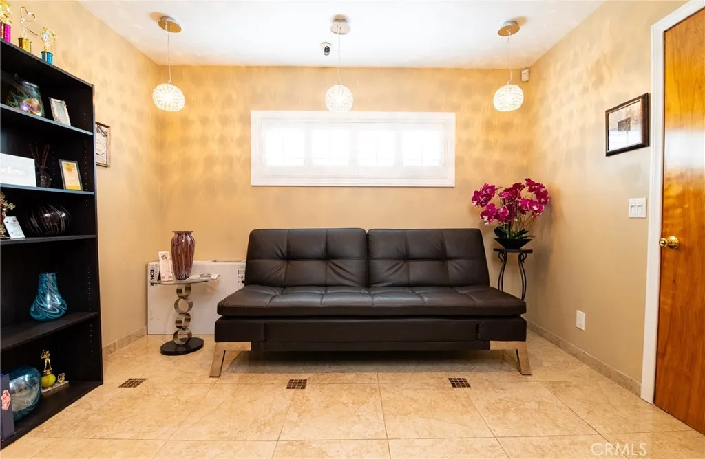 12268 Samoline Avenue, Downey, California 90242 home-pic-25