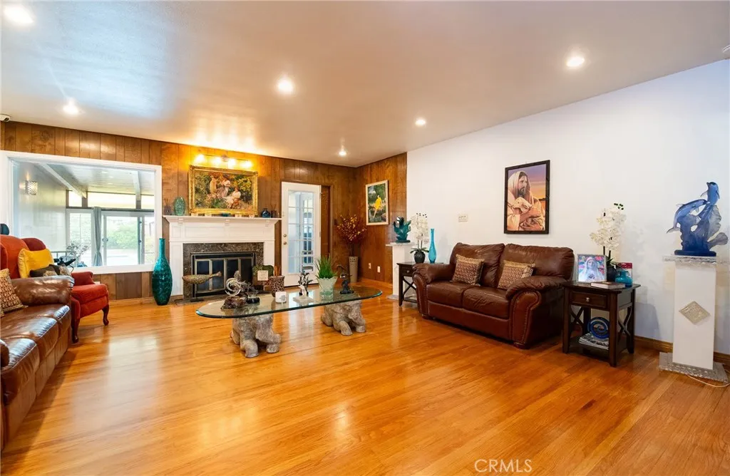 12268 Samoline Avenue, Downey, California 90242 home-pic-9