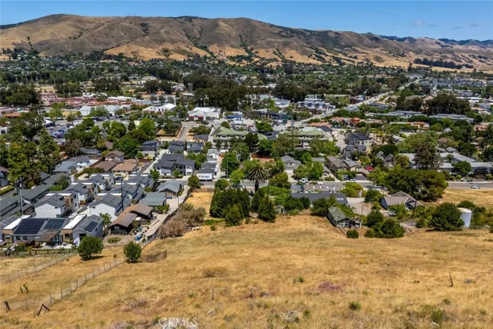3143 Rockview Place, San Luis Obispo, California 93401