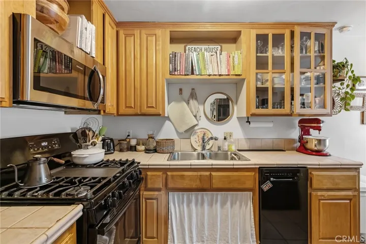 2468 Silverstrand Avenue, Hermosa Beach, California 90254