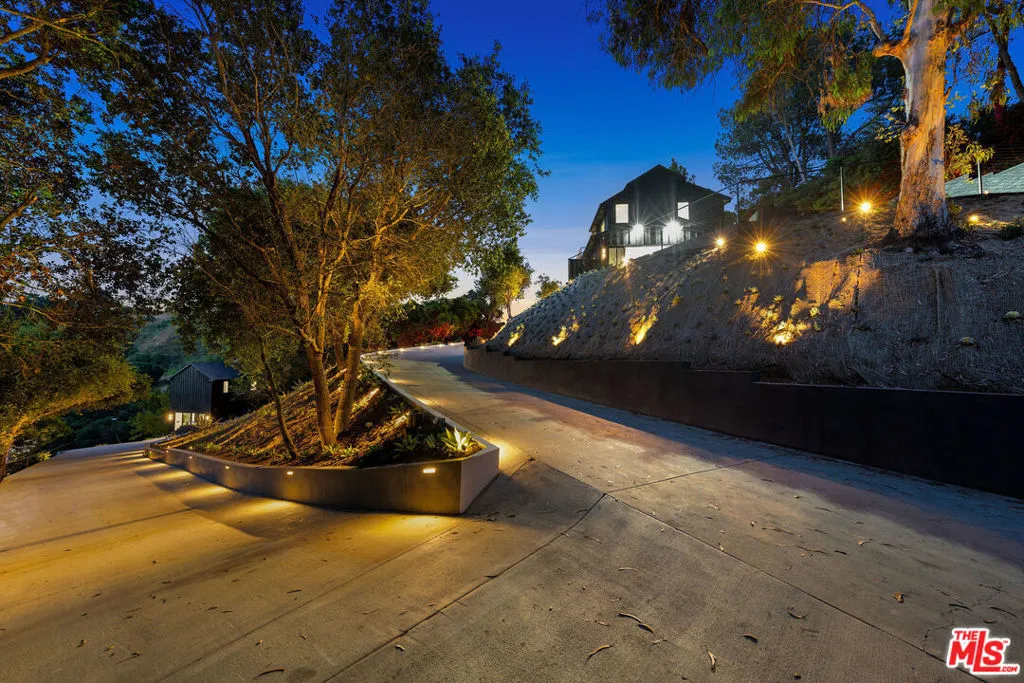 3140 Coldwater Canyon, Studio City, California 91604 home-pic-65