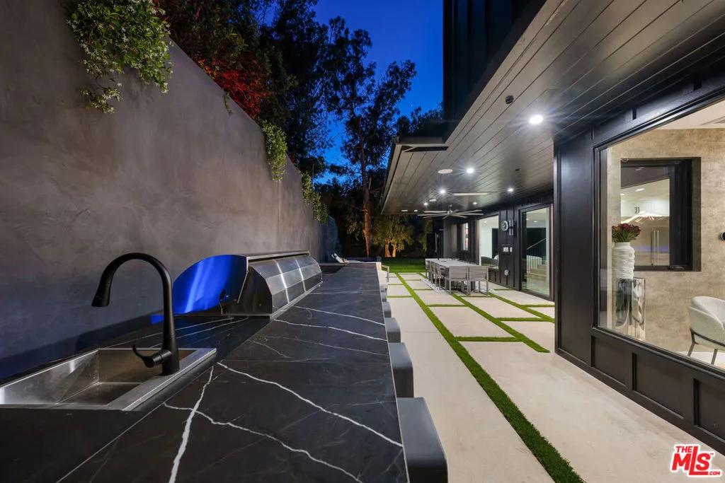 3140 Coldwater Canyon, Studio City, California 91604 home-pic-68