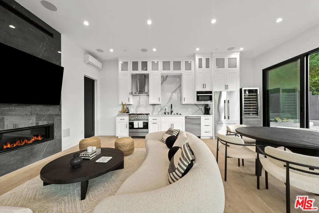 3140 Coldwater Canyon, Studio City, California 91604 home-pic-9