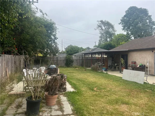 914 Dogwood Street, Costa Mesa, California 92627