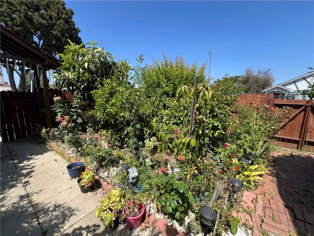 1500 W 52nd, Los Angeles, California 90062 home-pic-7