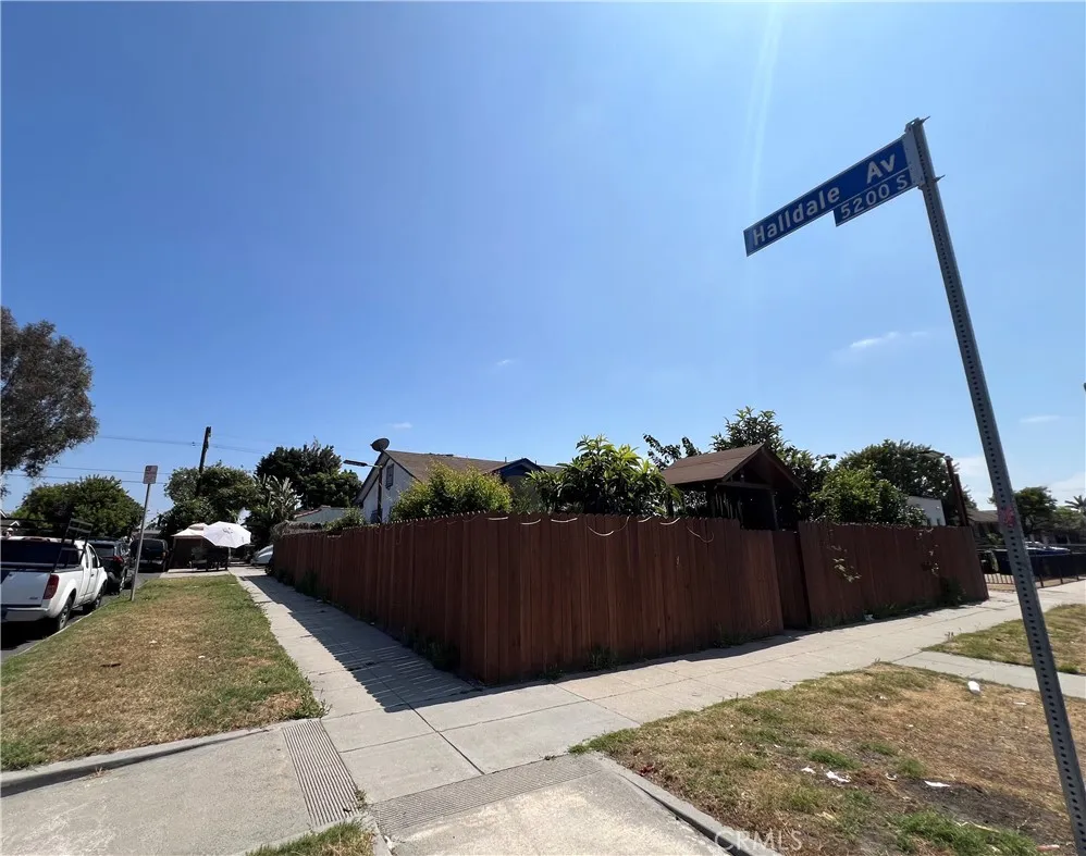 1500 W 52nd, Los Angeles, California 90062 home-pic-4