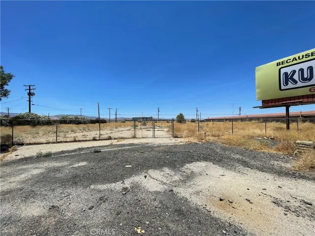 31280140 Sierra, Lancaster, California 93535