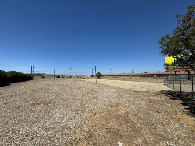 31280140 Sierra, Lancaster, California 93535