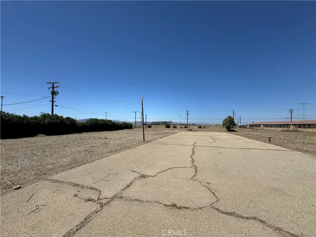31280140 Sierra, Lancaster, California 93535