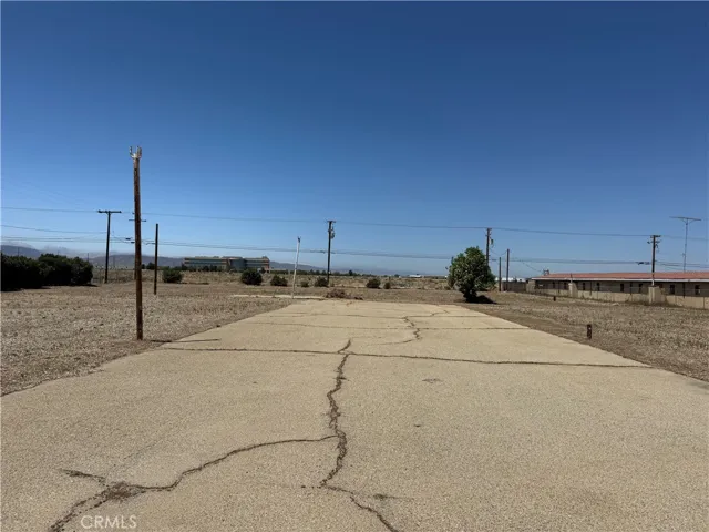 31280140 Sierra, Lancaster, California 93535
