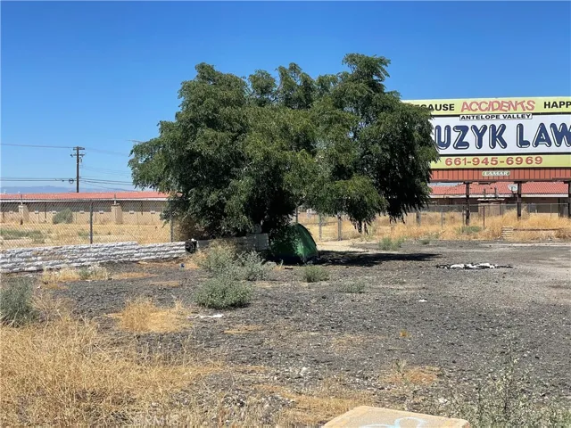 31280140 Sierra, Lancaster, California 93535