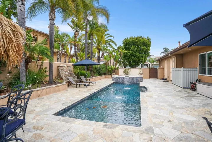 Swimming Pool/Hot Tub/Sauna