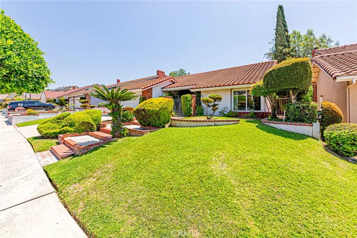 1736 Island Drive, Fullerton, California 92833