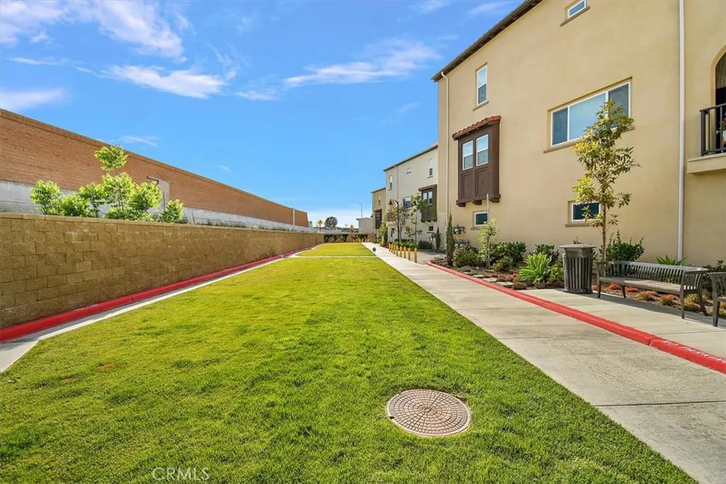 2750 182nd Street 112, Torrance, California 90504 home-pic-48