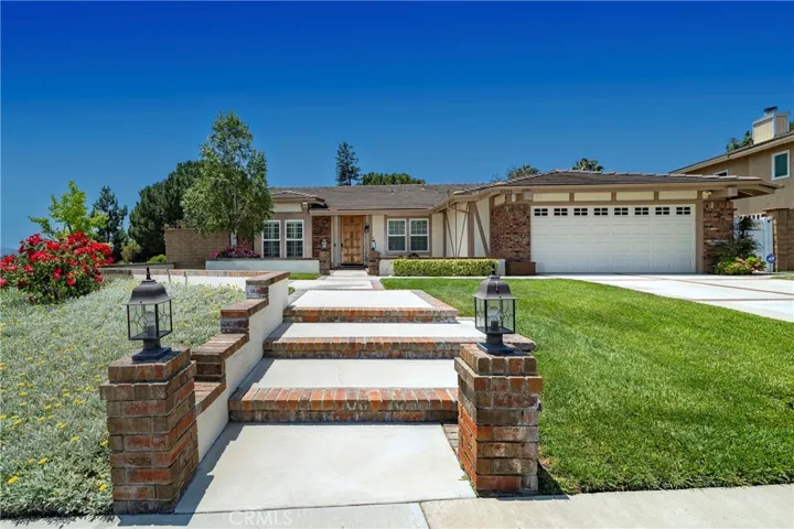 5595 Avenida Adobe, Yorba Linda, California 92887