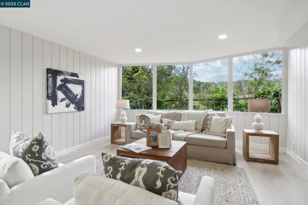 30 La Cuesta Rd, Orinda, California 94563 home-pic-19