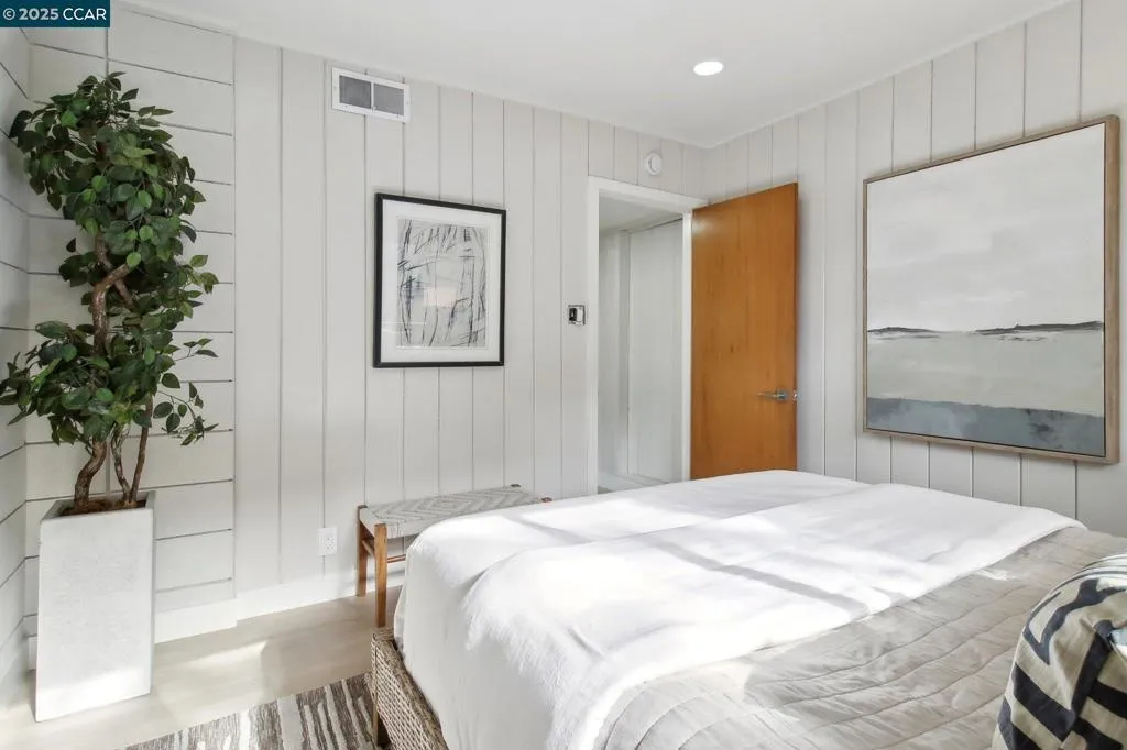 30 La Cuesta Rd, Orinda, California 94563 home-pic-26