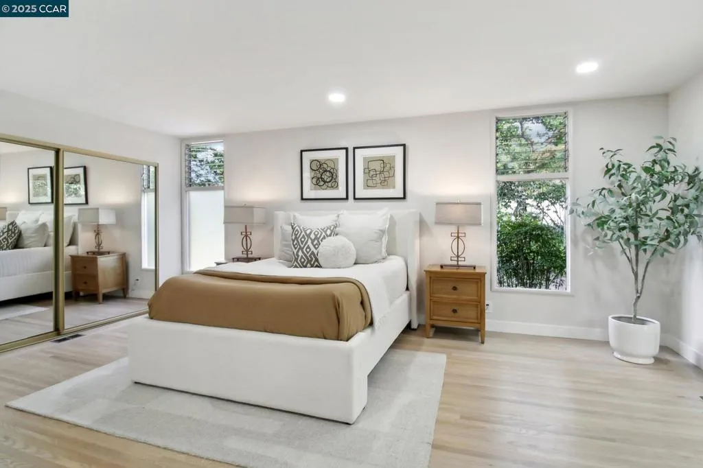 30 La Cuesta Rd, Orinda, California 94563 home-pic-13
