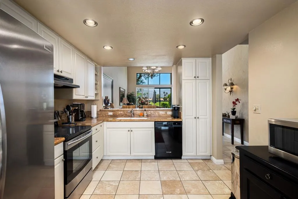 34-web-or-mls-MBOaktree_OPMG_0625_034