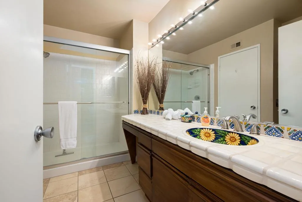 48-web-or-mls-MBOaktree_OPMG_0625_048